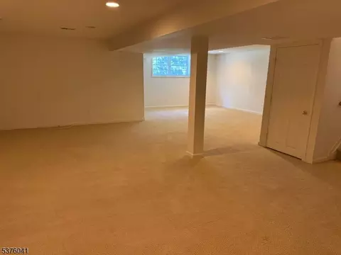 252 Levinberg Ln, Wayne, NJ 07470 photo 27