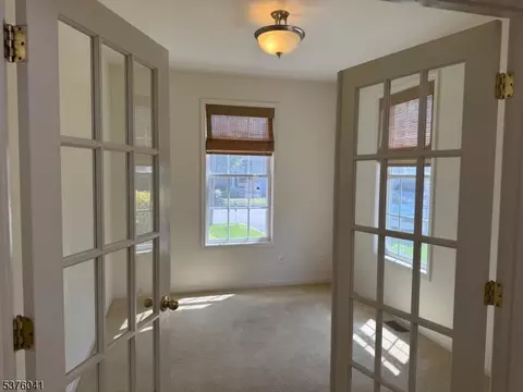 252 Levinberg Ln, Wayne, NJ 07470 photo 35