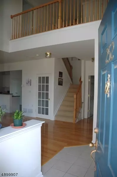 252 Levinberg Ln, Wayne, NJ 07470 photo 8