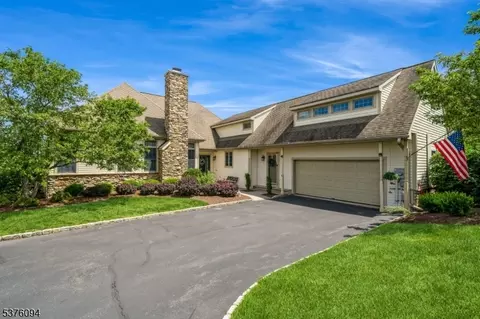 4 Troon Dr, Fredon Twp, NJ 07860