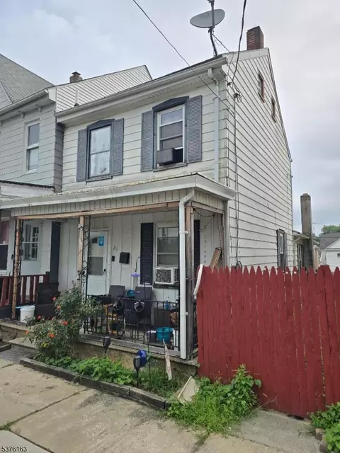 21 Railroad Ave, Phillipsburg, NJ 08865