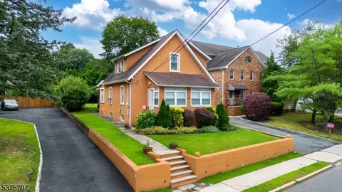 154 Roseland Ave, Caldwell, NJ 07006