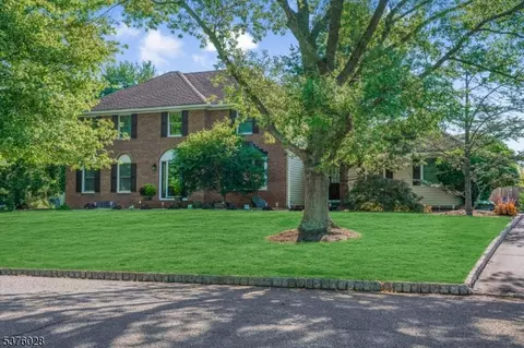 3 Francis Dr, Hillsborough, NJ 08844