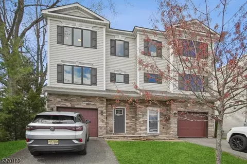 50 Willow St, Millburn, NJ 07041
