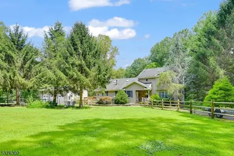 25 Mount Vernon Rd, Columbia, NJ 07832