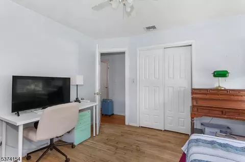 84 Baldwin Ter, Wayne, NJ 07470 photo 16