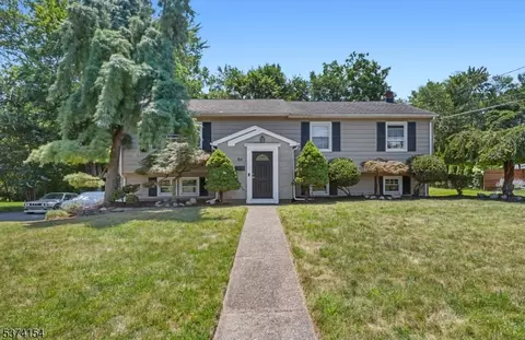 84 Baldwin Ter, Wayne, NJ 07470