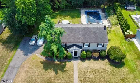 84 Baldwin Ter, Wayne, NJ 07470 photo 31