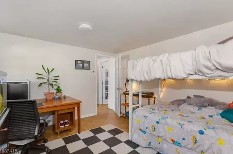 84 Baldwin Ter, Wayne, NJ 07470 photo 19
