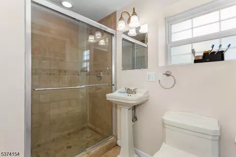 84 Baldwin Ter, Wayne, NJ 07470 photo 23