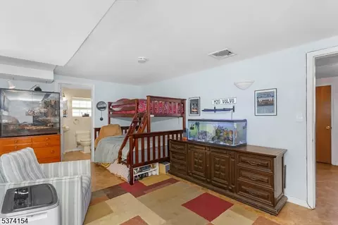 84 Baldwin Ter, Wayne, NJ 07470 photo 15