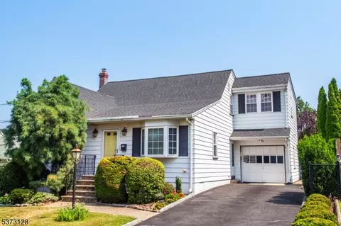 38 Forest Way, Clifton, NJ 07013