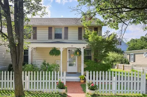 48 Franklin St, Somerset, NJ 08873