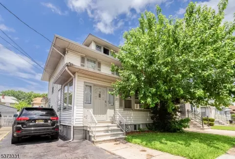 21 Looker St, Hillside, NJ 07205