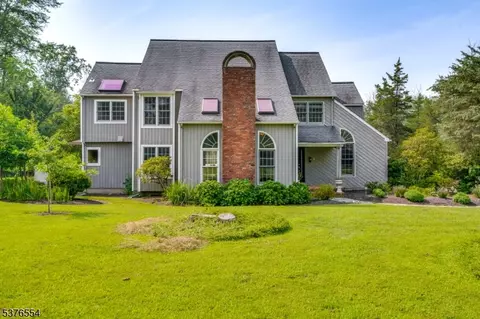 136 Rocktown Lambertville Rd, Lambertville, NJ 08530