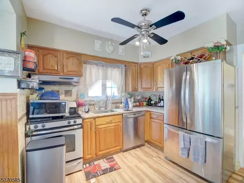 Kitchen - 73 S Maple Ave, Springfield, NJ 07081 photo 1 of 3