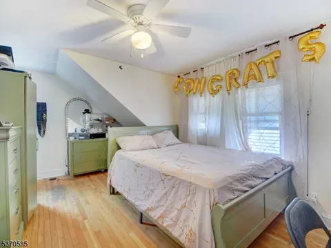 Bedroom - 73 S Maple Ave, Springfield, NJ 07081 photo 4 of 4