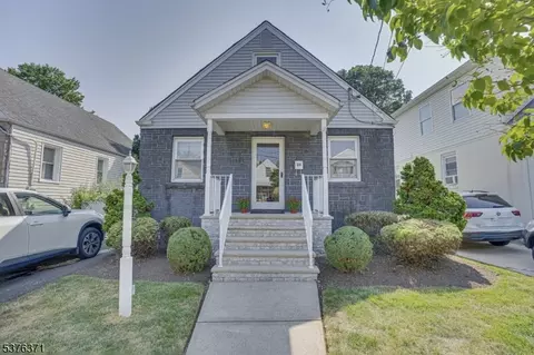 39 Fritz St, Bloomfield, NJ 07003