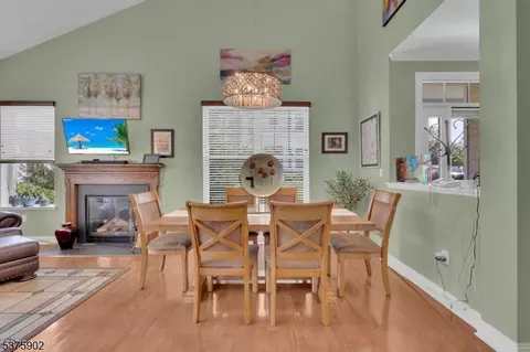 7 Wild Iris Ln, Hackettstown, NJ 07840 photo 10