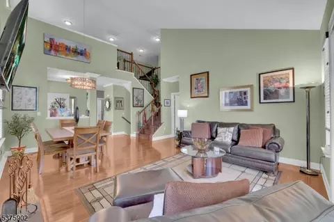 7 Wild Iris Ln, Hackettstown, NJ 07840 photo 9