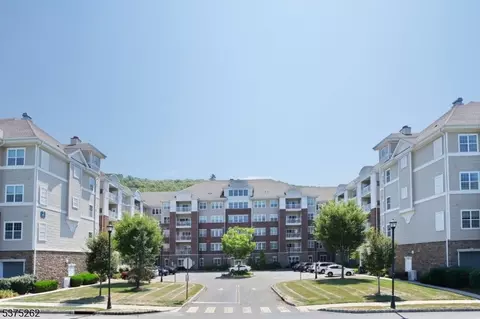 2306 Warrens Way, Wanaque, NJ 07465