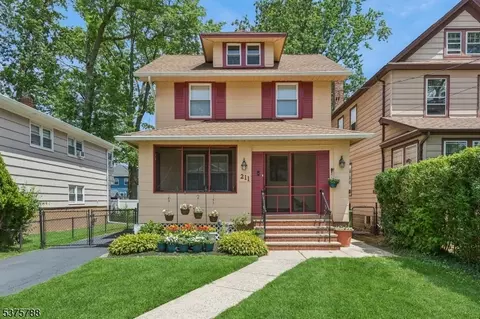 211 Sterling Pl, Roselle, NJ 07203