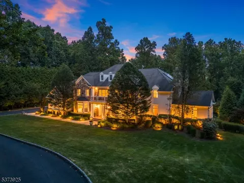 63 Charles Rd, Bernardsville, NJ 07924