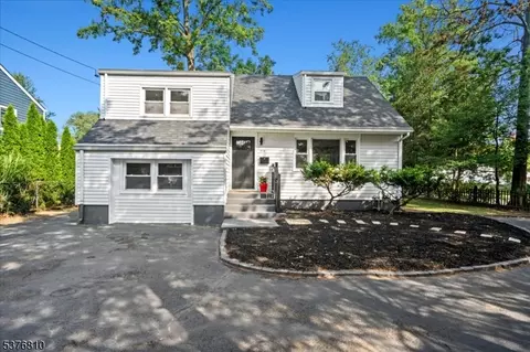 316 Seneca Ave, Middlesex, NJ 08846