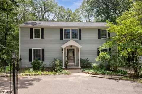 540 Openaki Rd, Denville, NJ 07834