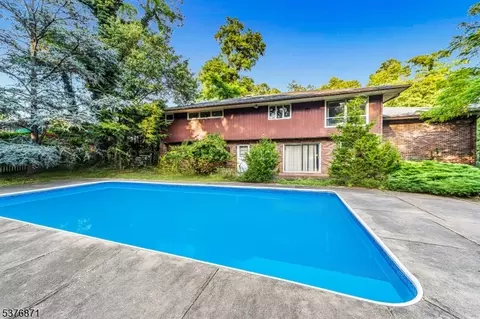 341 Paramus Rd, Paramus, NJ 07652 photo 6