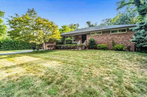 341 Paramus Rd, Paramus, NJ 07652 photo 2