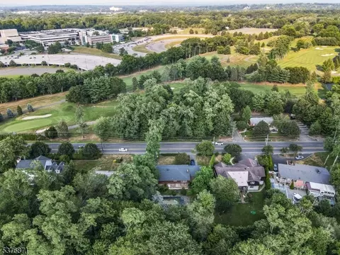 341 Paramus Rd, Paramus, NJ 07652 photo 9