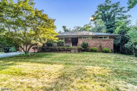 341 Paramus Rd, Paramus, NJ 07652