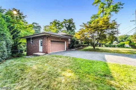 341 Paramus Rd, Paramus, NJ 07652 photo 3