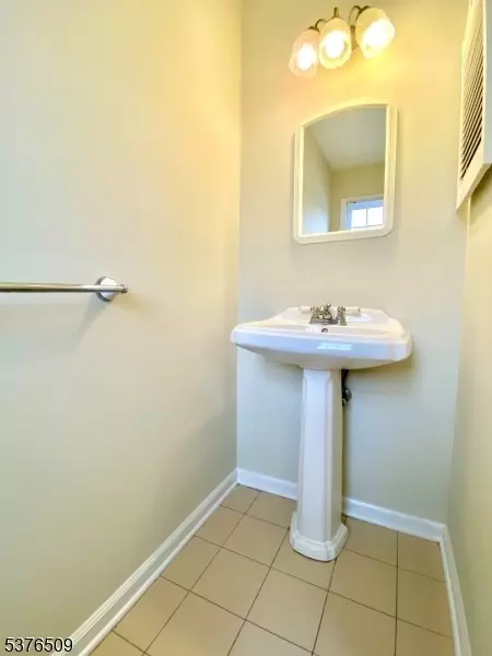 232 Harvard Dr, Hackettstown, NJ 07840 photo 9