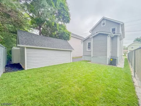 Exterior - 413 E 9th Ave, Roselle, NJ 07203 photo 6 of 9