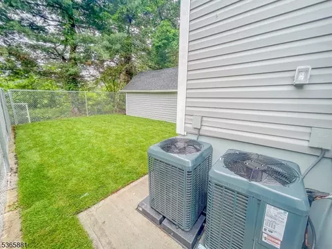 Exterior - 413 E 9th Ave, Roselle, NJ 07203 photo 9 of 9