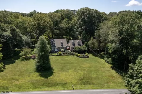 52 Tamarack Rd, Byram Twp, NJ 07821