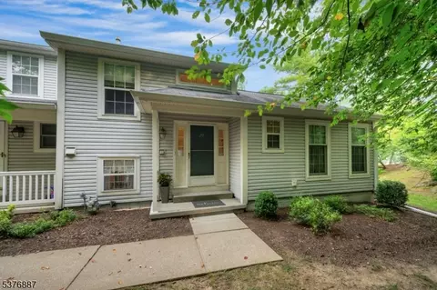 20 Green Heron Dr #20, Hackettstown, NJ 07840