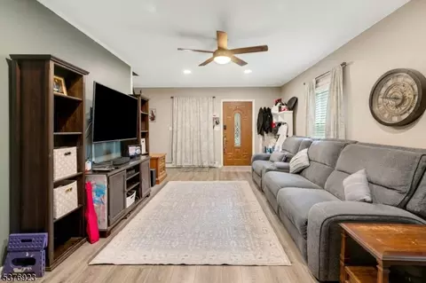 251-253 Mccosh Rd, Upper Montclair, NJ 07043 photo 17