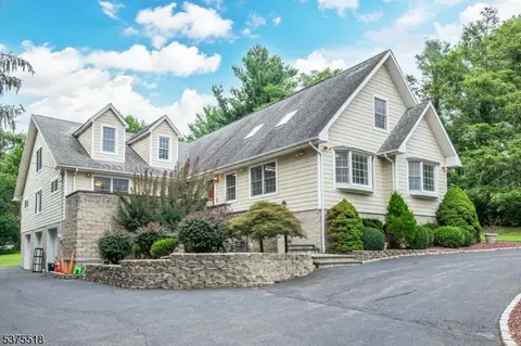 90 Eagle Rock Ave, Roseland, NJ 07068