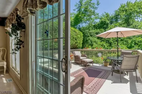 25 Birch Ln, Wayne, NJ 07470 photo 39