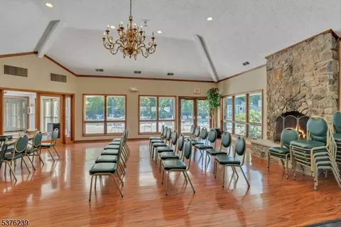 25 Birch Ln, Wayne, NJ 07470 photo 44