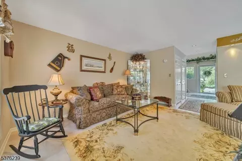 25 Birch Ln, Wayne, NJ 07470 photo 12
