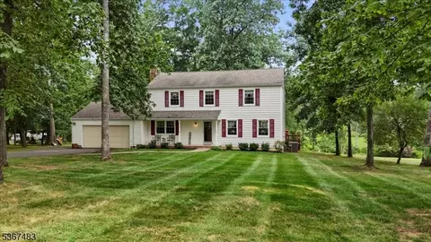 70 Windy Willow Way, Somerville, NJ 08876