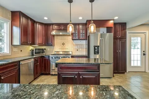 11 Aspen Ct, Wayne, NJ 07470 photo 11