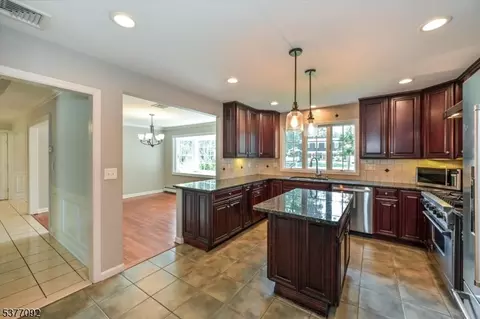 11 Aspen Ct, Wayne, NJ 07470 photo 12