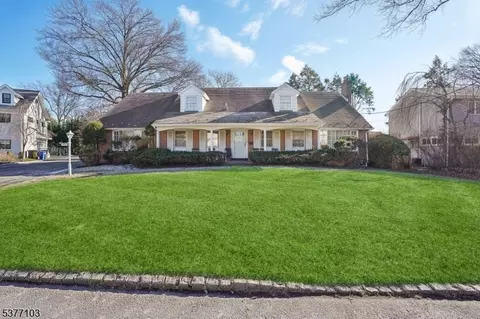 194 Surrey Rd, Hillside, NJ 07205
