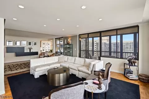 200 Winston Dr #2808, Cliffside Park, NJ 07010