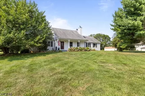 70 Changewater Rd, Washington, NJ 07882